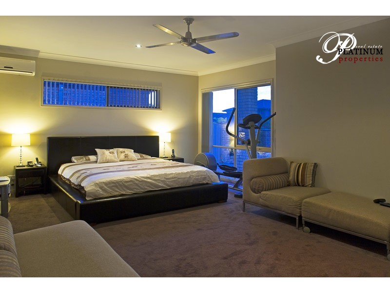 21 Viewridge Way, Molendinar QLD 4214