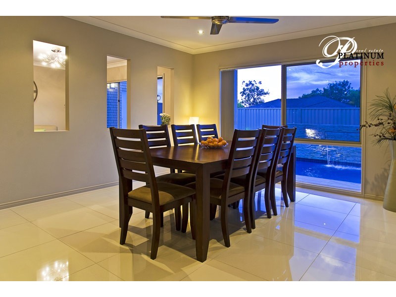 21 Viewridge Way, Molendinar QLD 4214