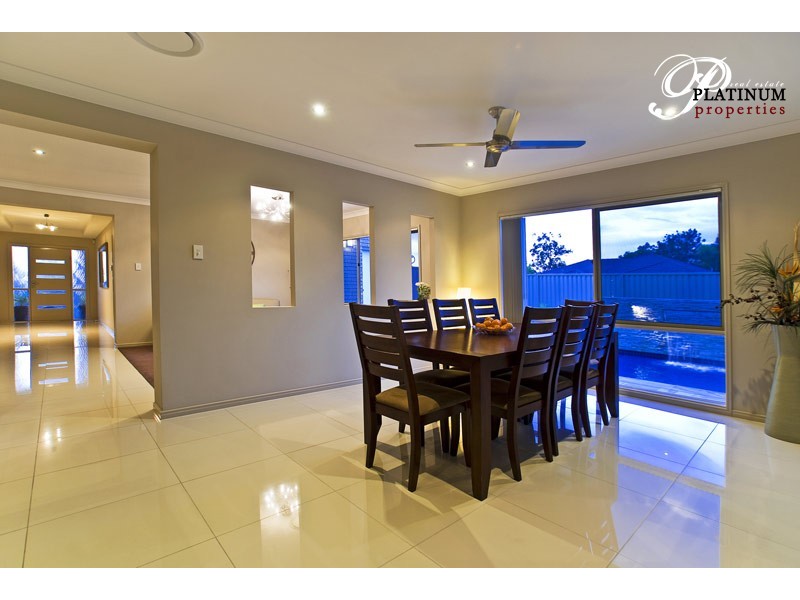 21 Viewridge Way, Molendinar QLD 4214