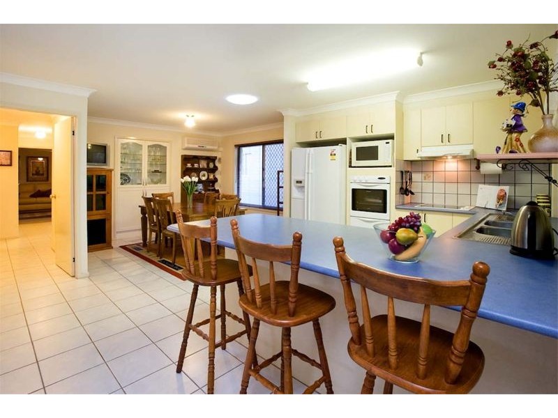 6 Cabarita Street, Biggera Waters QLD 4216