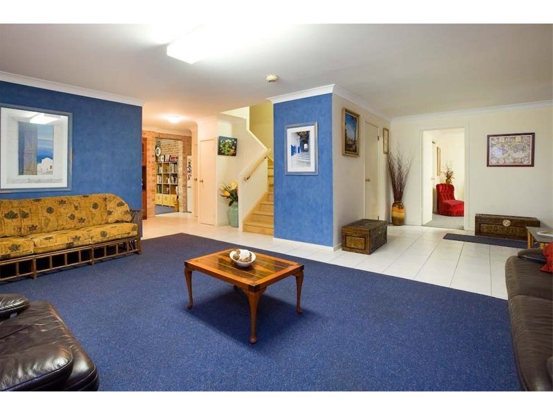 6 Cabarita Street, Biggera Waters QLD 4216