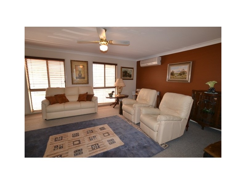 6 Cabarita Street, Biggera Waters QLD 4216