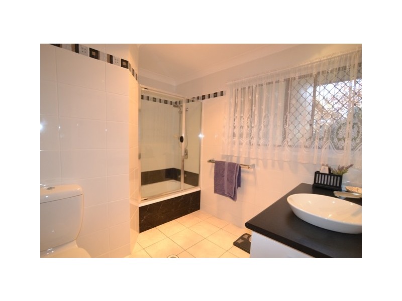 6 Cabarita Street, Biggera Waters QLD 4216