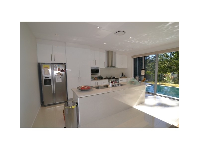 39 Monarch Place, Mons QLD 4556