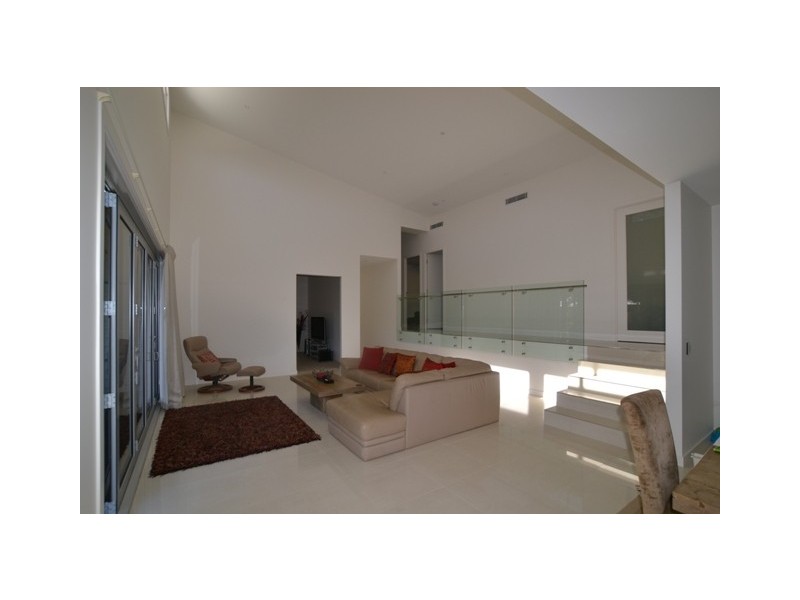 39 Monarch Place, Mons QLD 4556