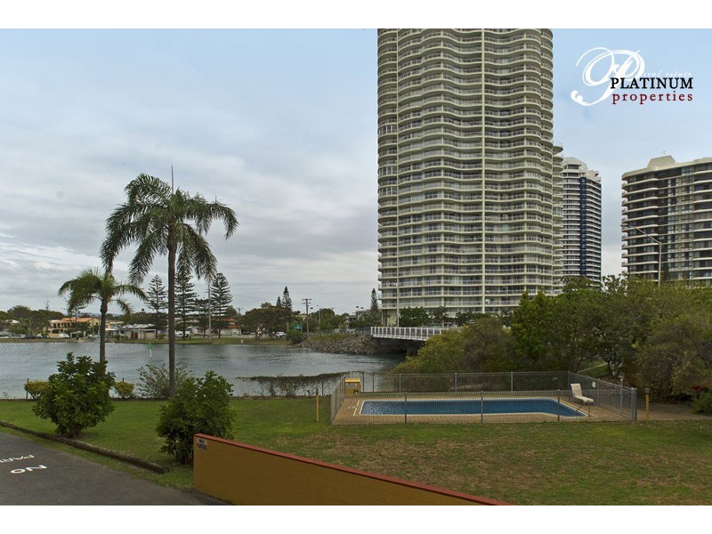 1/554 Marine Parade, Biggera Waters QLD 4216