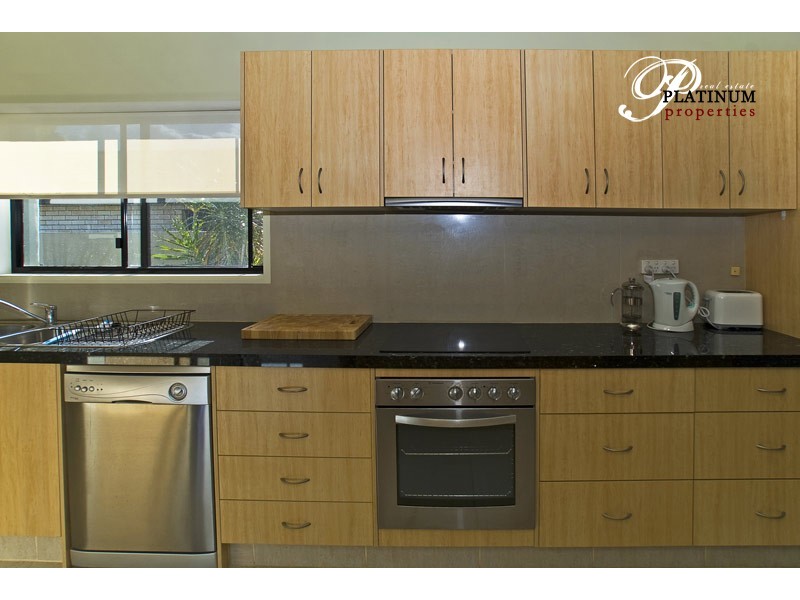 57 Oxley Drive, Paradise Point QLD 4216