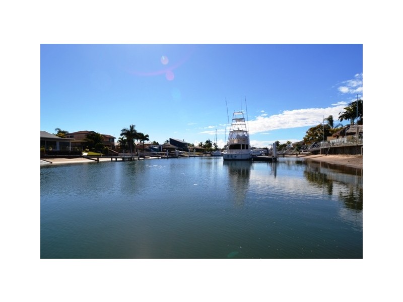 50 Lindsay Parade, Paradise Point QLD 4216