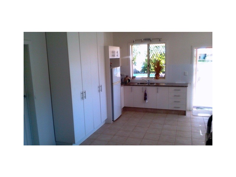 50 Lindsay Parade, Paradise Point QLD 4216