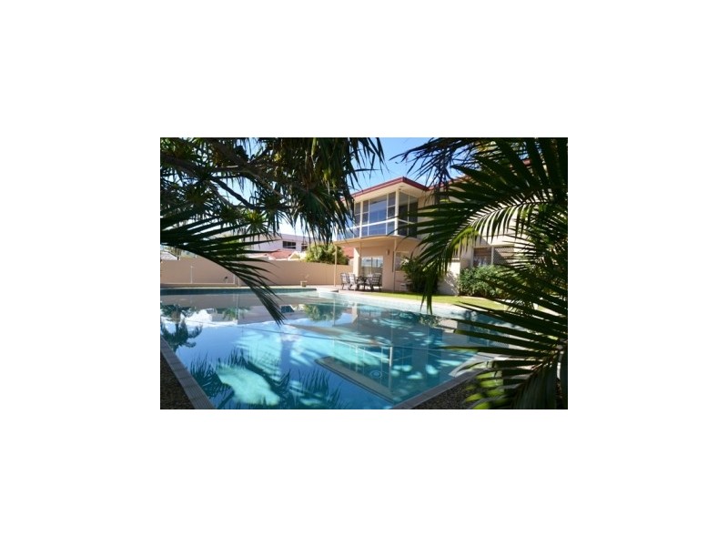 50 Lindsay Parade, Paradise Point QLD 4216