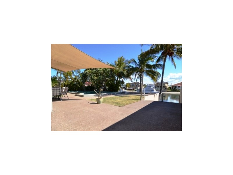 50 Lindsay Parade, Paradise Point QLD 4216