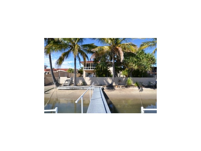 50 Lindsay Parade, Paradise Point QLD 4216