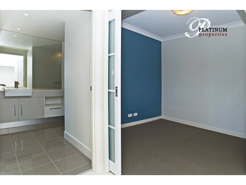 903/430 Marine Parade, Biggera Waters QLD 4216