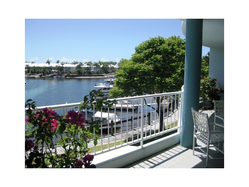 8/75 Morala Avenue, Runaway Bay QLD 4216