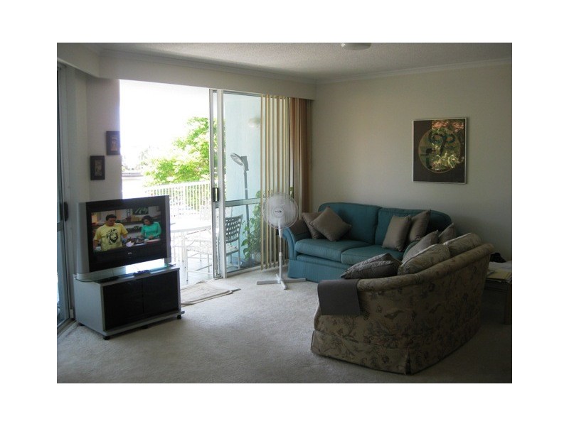 8/75 Morala Avenue, Runaway Bay QLD 4216