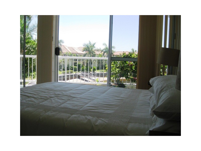 8/75 Morala Avenue, Runaway Bay QLD 4216