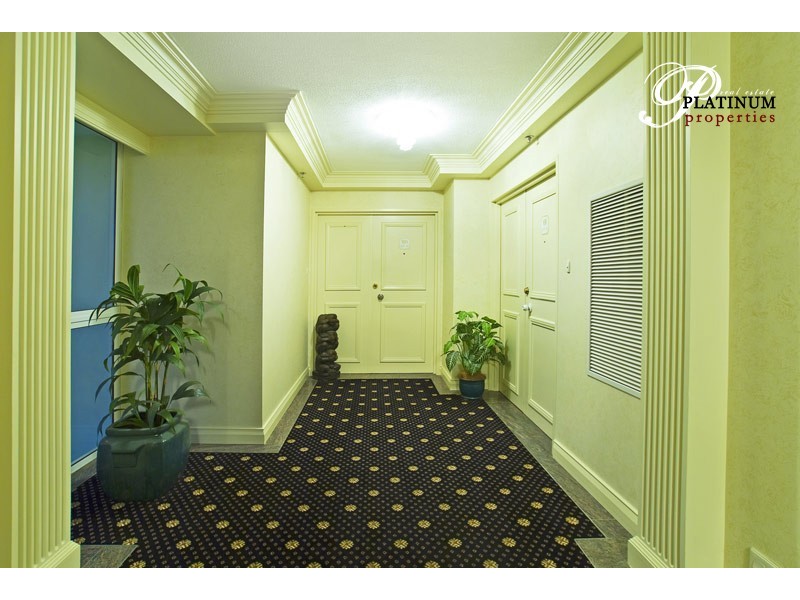 Level 10 35/5 Bayview Street, Runaway Bay QLD 4216