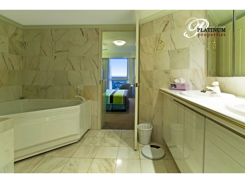 Level 10 35/5 Bayview Street, Runaway Bay QLD 4216