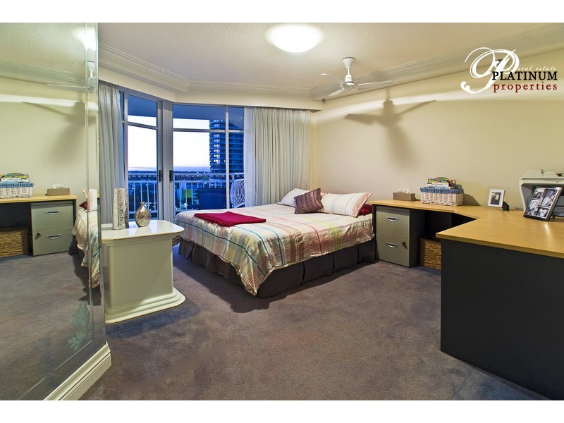 Level 10 35/5 Bayview Street, Runaway Bay QLD 4216