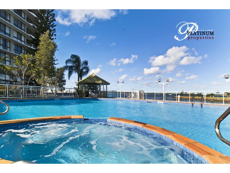 Level 10 35/5 Bayview Street, Runaway Bay QLD 4216