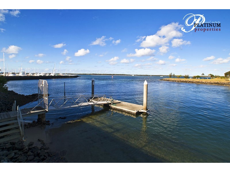 Level 10 35/5 Bayview Street, Runaway Bay QLD 4216
