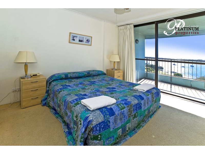 9B/114 Marine Parade, Southport QLD 4215