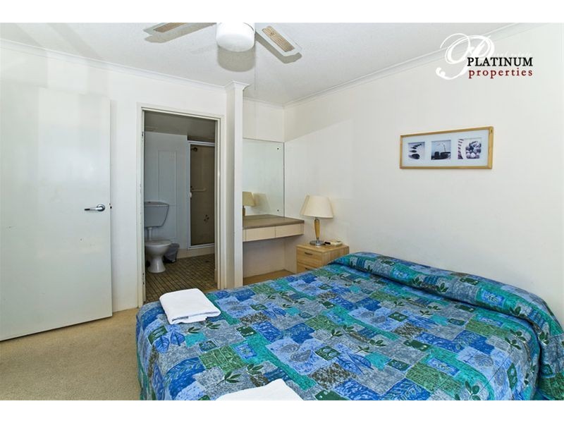 9B/114 Marine Parade, Southport QLD 4215