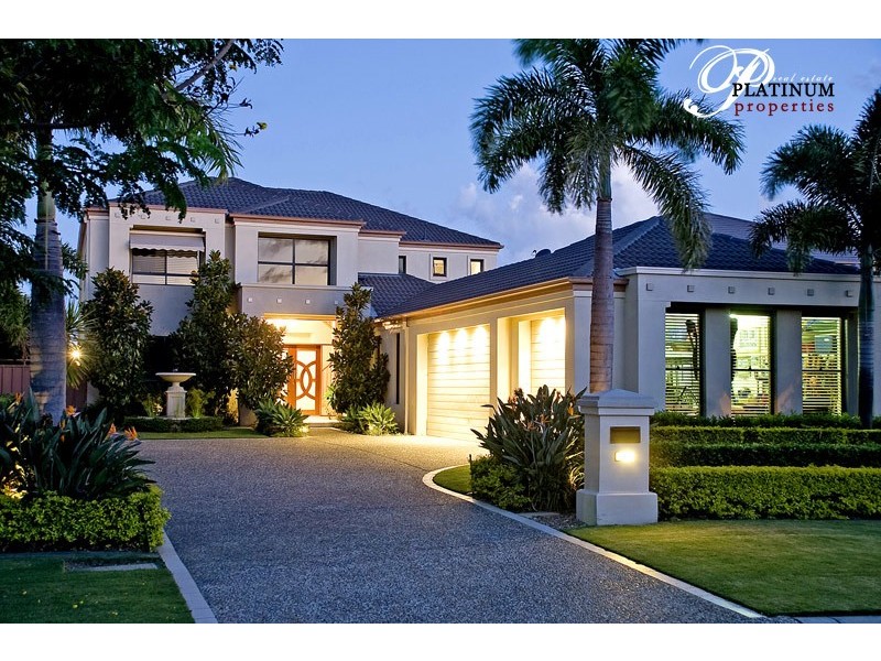 2322 Cressbrook Drive, Hope Island QLD 4212