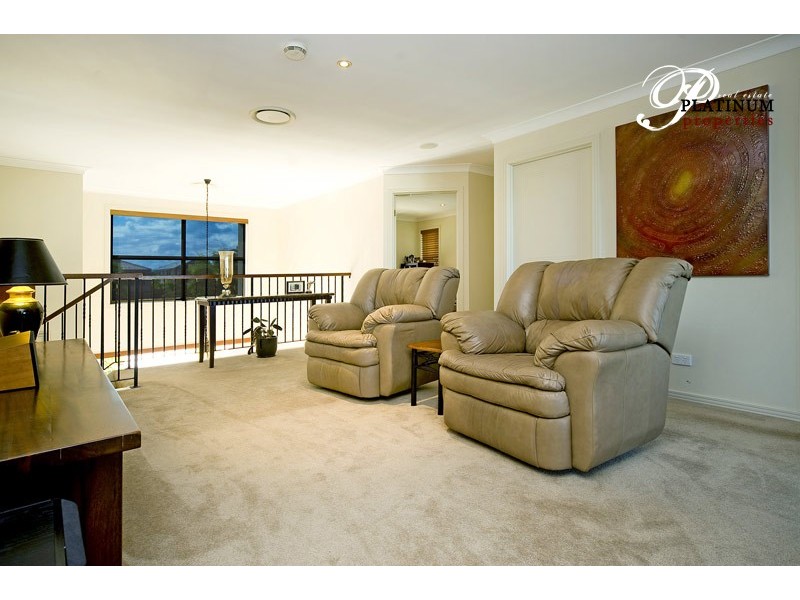 2322 Cressbrook Drive, Hope Island QLD 4212