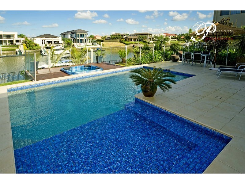 2322 Cressbrook Drive, Hope Island QLD 4212