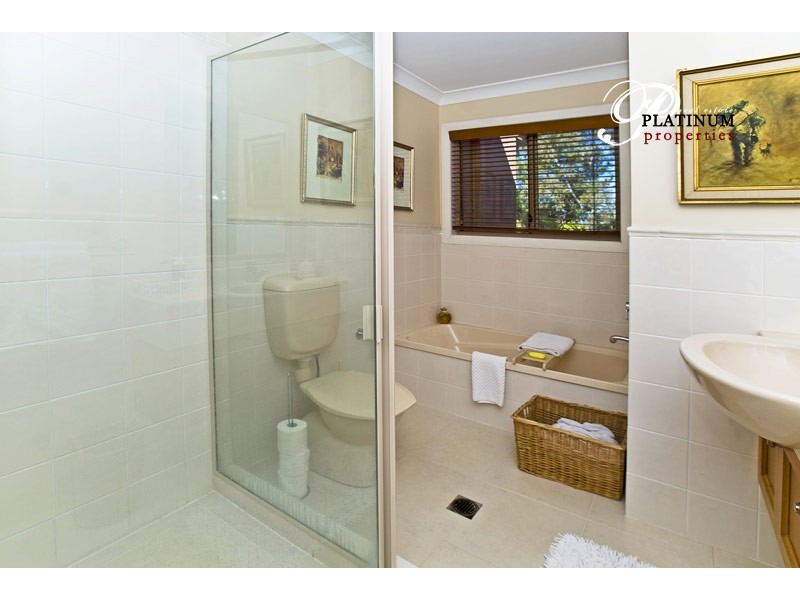 80 John Lund Drive, Hope Island QLD 4212