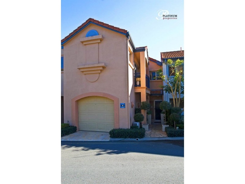 80 John Lund Drive, Hope Island QLD 4212