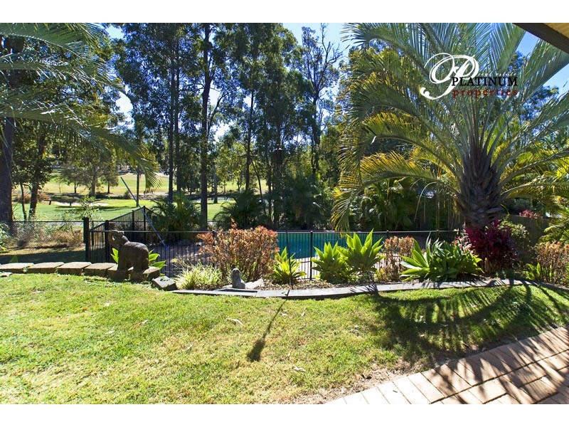 19 Peter Senior Drive, Parkwood QLD 4214