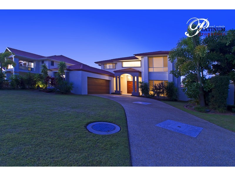 9 Pipers Point, Hope Island QLD 4212