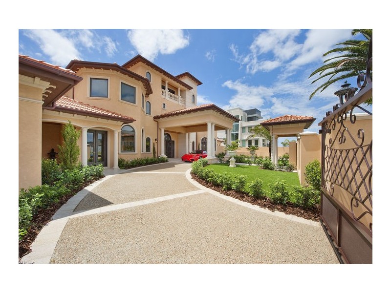 50 Knightsbridge Parade, Sovereign Islands QLD 4216