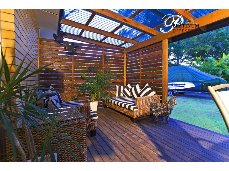 400 Bayview Street, Paradise Point QLD 4216
