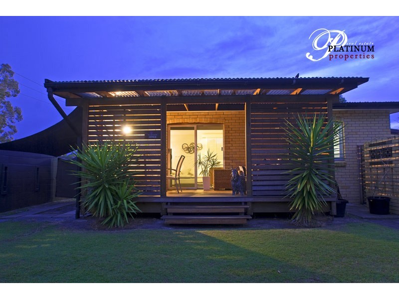 400 Bayview Street, Paradise Point QLD 4216