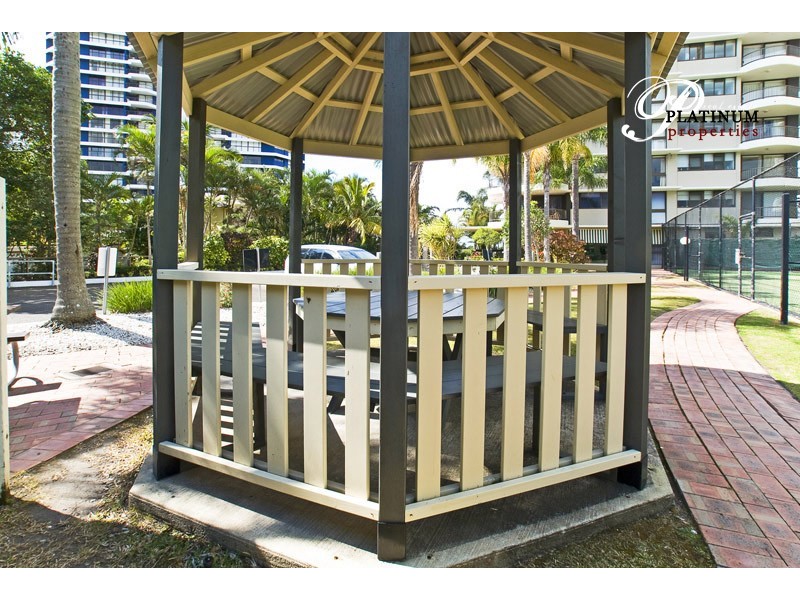 Level 3 17-9 Bayview Street, Runaway Bay QLD 4216