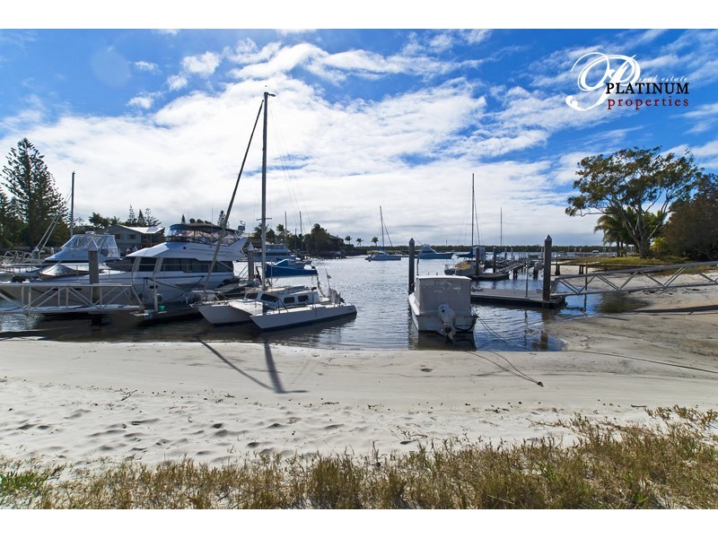 2/3 Joseph Street, Runaway Bay QLD 4216