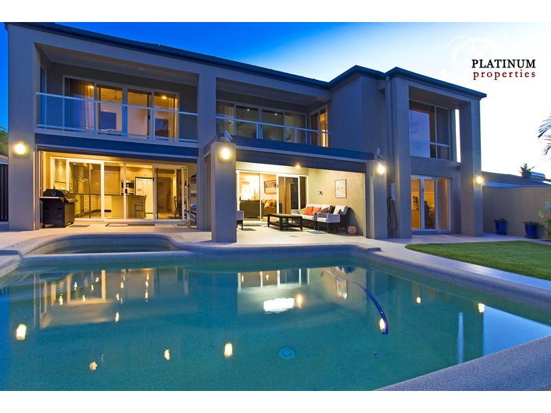 43 Rapallo Avenue, Isle Of Capri QLD 4217