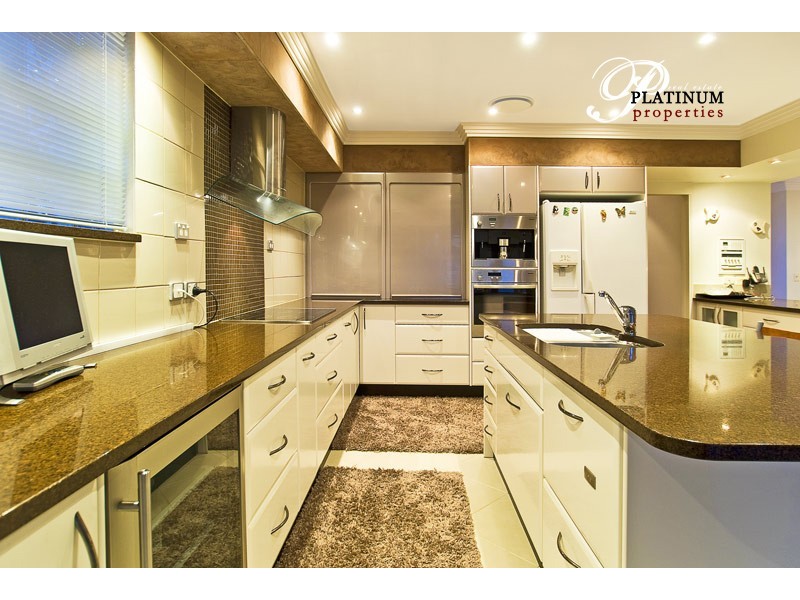 43 Rapallo Avenue, Isle Of Capri QLD 4217