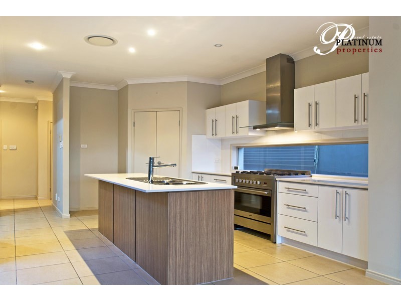 34 River Links BVD. East, Helensvale QLD 4212