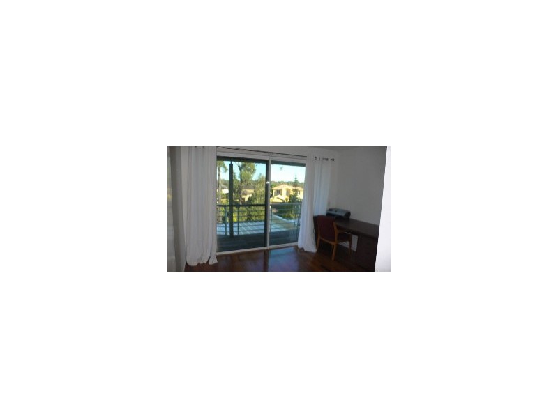 5380 Bay Hill Tce, Hope Island QLD 4212