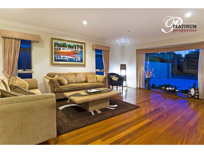 43 Rapallo Avenue, Isle Of Capri QLD 4217