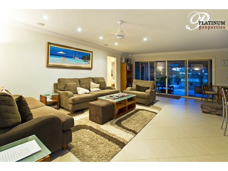 43 Rapallo Avenue, Isle Of Capri QLD 4217