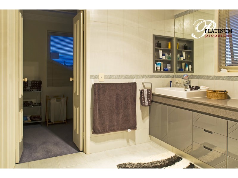 43 Rapallo Avenue, Isle Of Capri QLD 4217