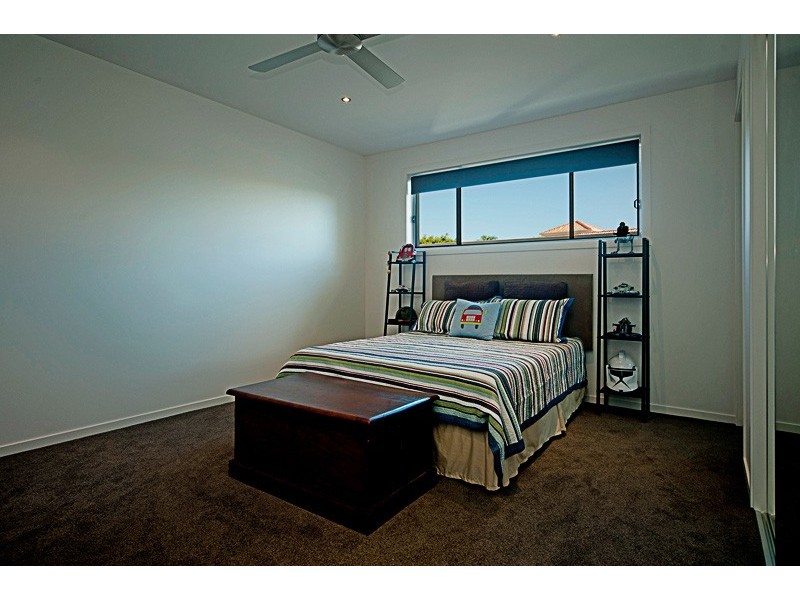 2230 Glengallon Way, Hope Island QLD 4212