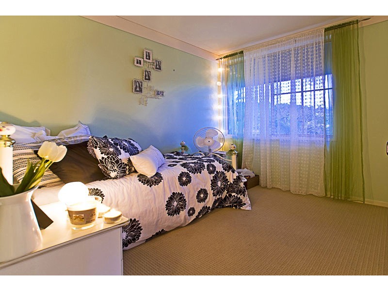 1 Riverbank Court, Ashmore QLD 4214