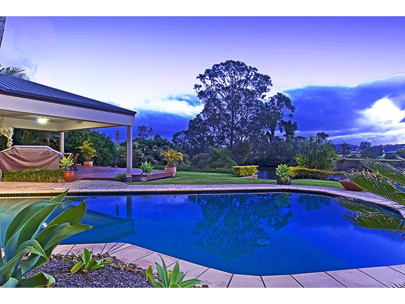 1 Riverbank Court, Ashmore QLD 4214