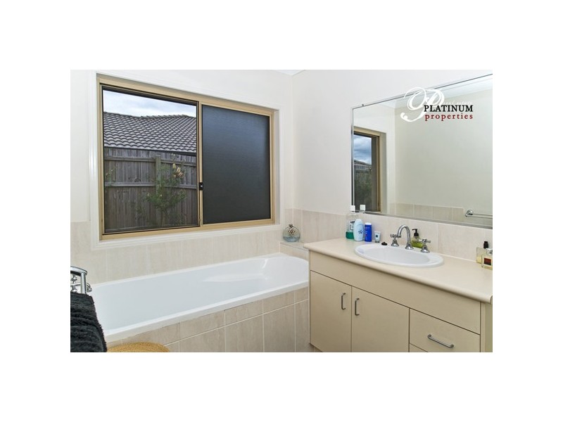 34 Blossom Street, Pimpama QLD 4209